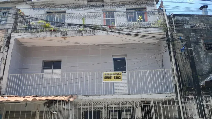 Vendo ou alugo casa 1 andar