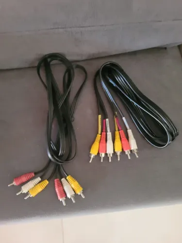 Componentes eletrônicos 