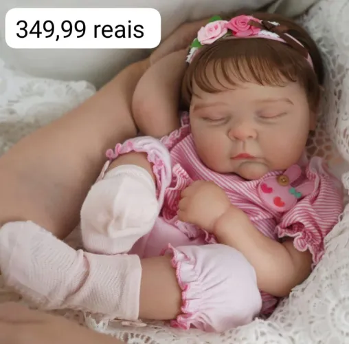 Boneca bebê reborn em silicone realista