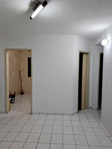 Alugo Zé Tenório, 2 quartos, 2° andar.