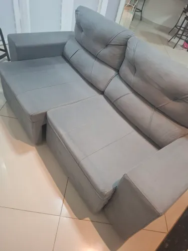 Lindo Sofá retrátil novo