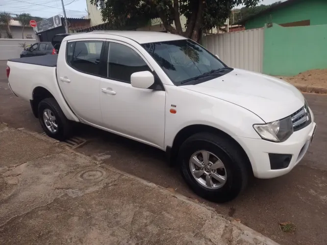 Mitsubishi L200 Triton GLX 3.2 CD TB Int.diesel MEC 2018