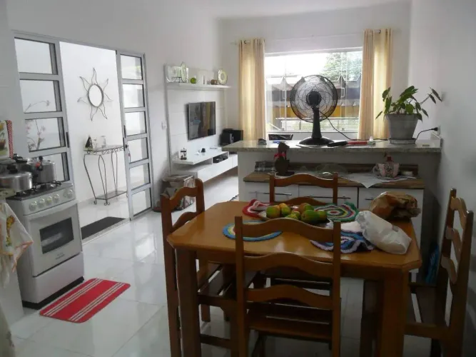 Casa Terreá com quintal - Jordanópolis - SBC