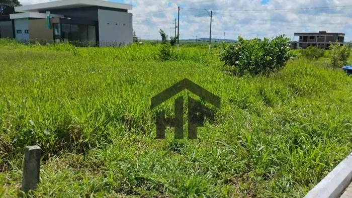 Terreno de 450m² à venda, localizado no Condomínio Quinta do Caçador Residence. Paudalho -