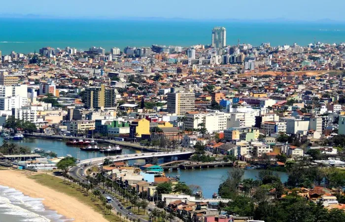 Terreno Comercial com 50.000 metros na entrada de Macaé Beirando Asfalto linha Azul
