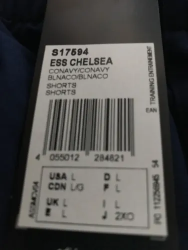 Short Adidas Chelsea Novo, um dos melhores modelos, Bolsos laterais, Forro. Oportunidade!!