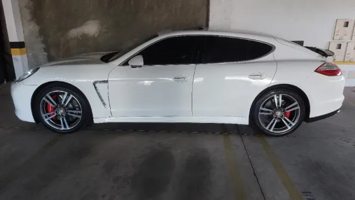 Porsche Panamera Turbo 4.8 500cv/520cv 2011