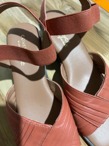 Salto Constance Confort 39 de couro 