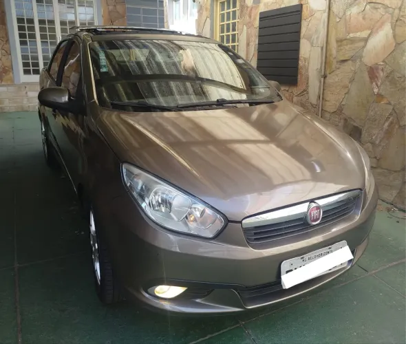 Fiat Grand Siena Essence Dual. 1.6 Flex 16V 2016