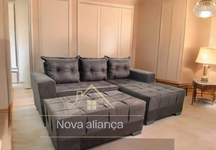 Sofá de canto moderno e confortável