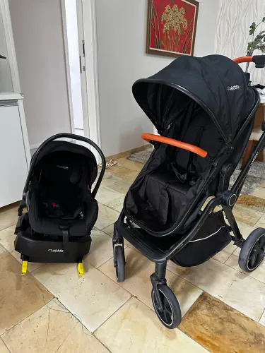 carrinho de bebê e bebê conforto com isofix