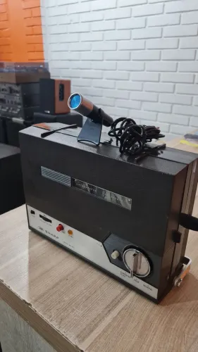 Gravador SHARP RD-303 com Microfone Vintage