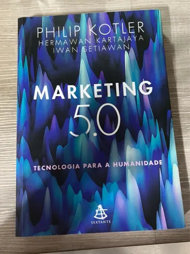 livro Marketing 5.0: Tecnologia para a humanidade de Philip Kotler.