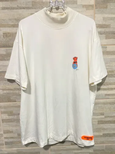 Camiseta Glowshine com Urso