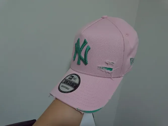 Boné New Era- Vendo 100,00