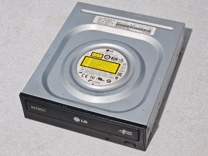 Drive leitor / Gravador de DVD LG Sata funcionando normalmente
