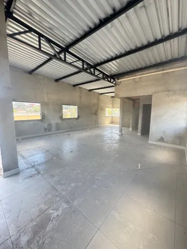 Alugo Ponto Comercial de 120m2 em Sete Lagoas