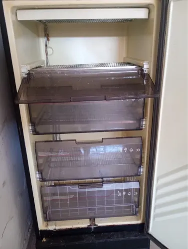 Vendo Freezer Brastemp funcionando perfeitamente.