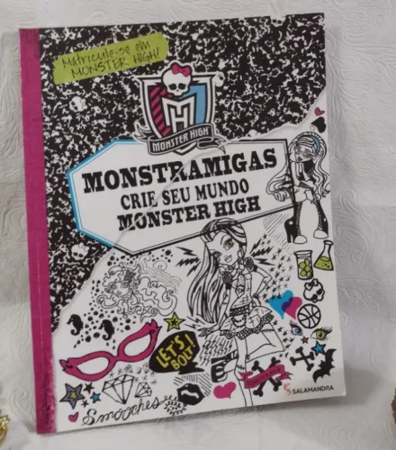 livro MONSTRAMIGAS: CRIE SEU MUNDO MONSTER HIGH