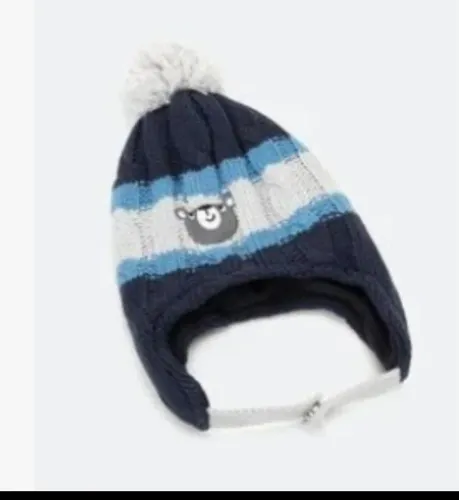 Gorro de bebê com pompom e proteção Urso.Novo!