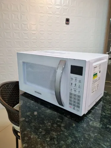 Micro-ondas Mondial 21 Litros Branco