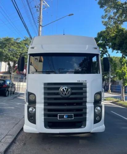 Caminhão 19.320 ótimos estado