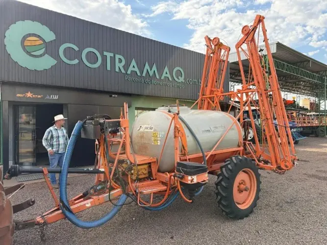 Pulverizador Jacto Columbia Cross Barras Automática 