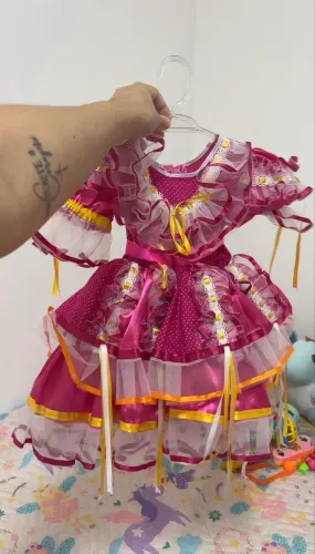 Aluga-se vestido de quadrilha 