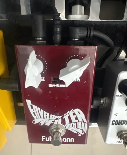 Pedal contrabaixo
