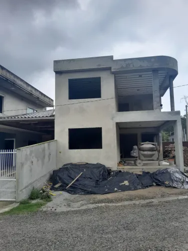 SOBRADO COM 160m² EM FASE DE ACABAMENTO | EXCELENTE LOCALIZAÇÃO