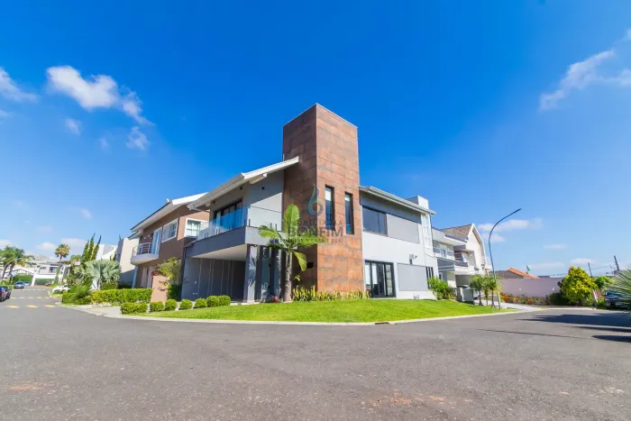 CASA EM CONDOMINIO FECHADO NO XAXIM l PRÓXIMO AO FESTIVAL l FRANCISCO DEROSSO E LINHA VERD