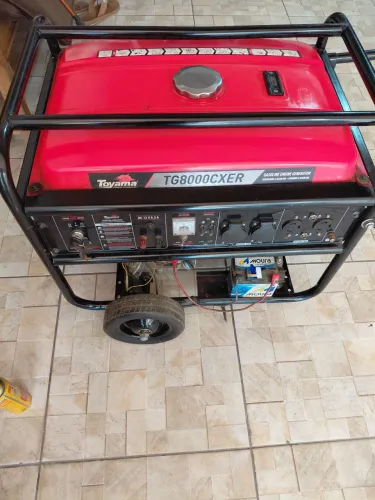 Gerador Toyama 8000 a gasolina 7.2 kva