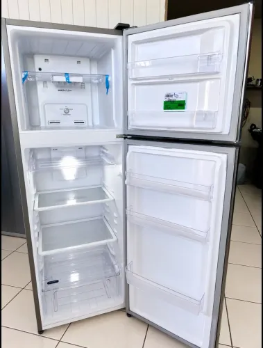 Geladeira Electrolux inox 380L