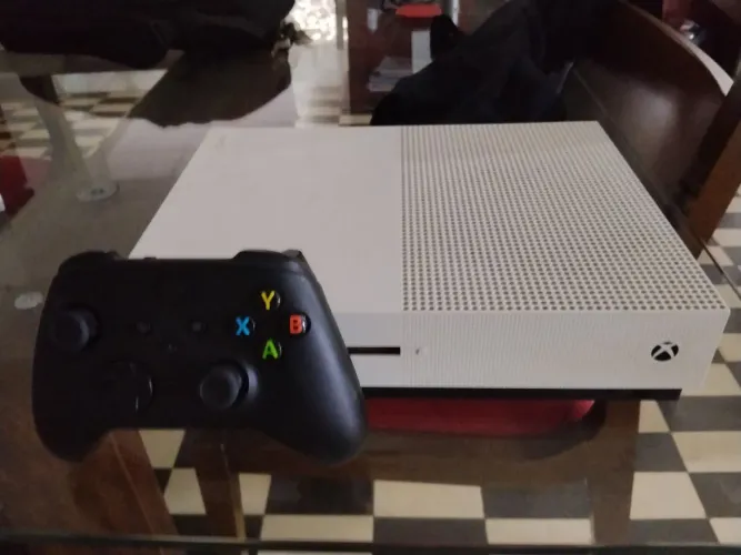 XBOX ONE S 512GB