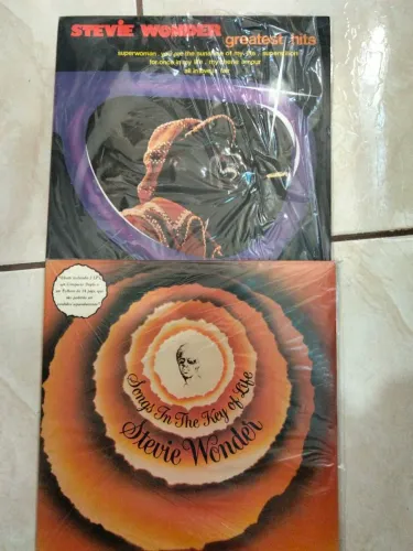Stevie Wonder - songs in the Key of life + greatest hits