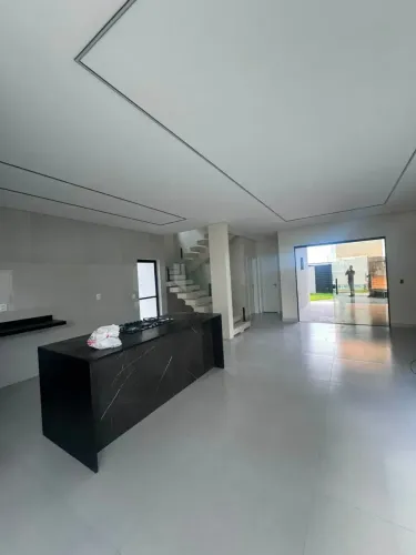 EXCELENTE CASA DE ALTO PADRAO EM CONDOMINIO NO ARAÇAGI, FINO ACAAMENTOS, CONSTRUÇAO