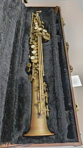 Sax soprano EM Winston Boston
