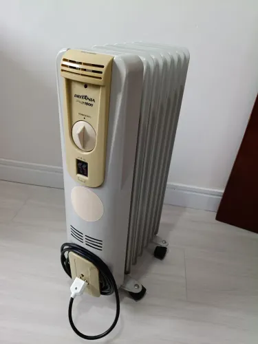Aquecedor a óleo Britânia 1500W<br>