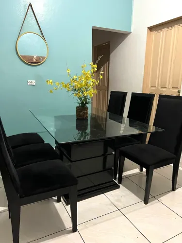 Mesa de Jantar LINDA de Vidro c/06 Cadeiras Camurça ENTREGO LEIA: