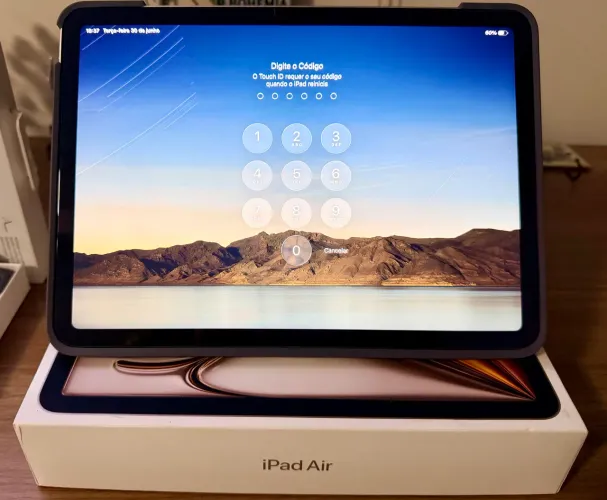 IPad Air, 7th geração, 512 Gb, 11 pol, c teclado retroiluminado e Apple Pencil Pro