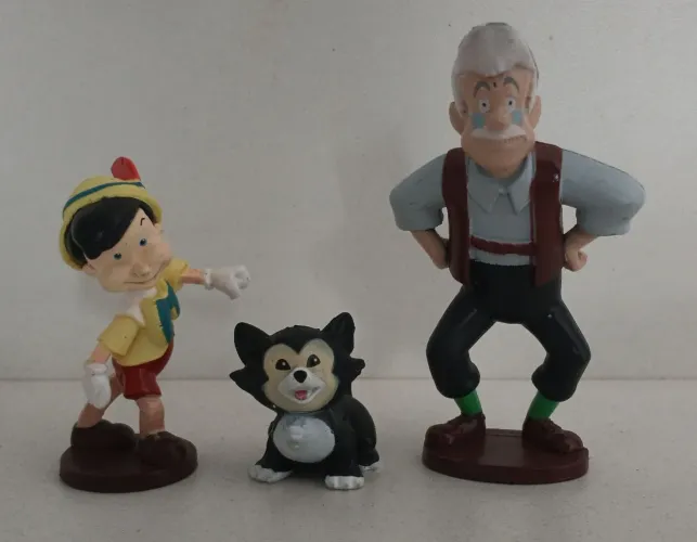 LOTE 3 BONECOS MINIATURAS DISNEY ORIGINAIS GATINHO GATO PINOQUIO FIGARO GEPETTO GEPETO
