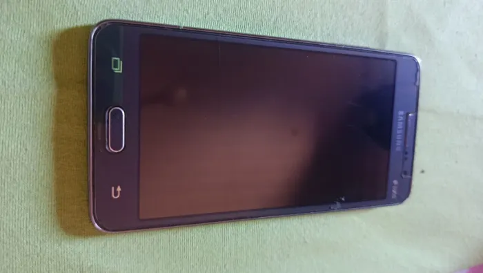 Celular SAMSUNG usado