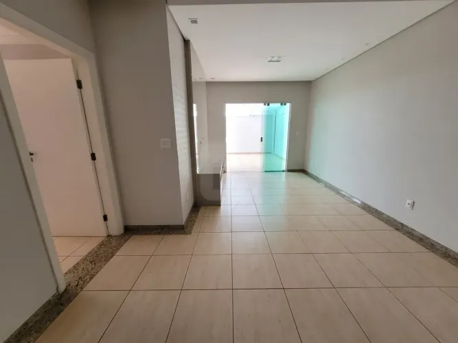 Apartamento para venda no bairro Osvaldo Rezende.