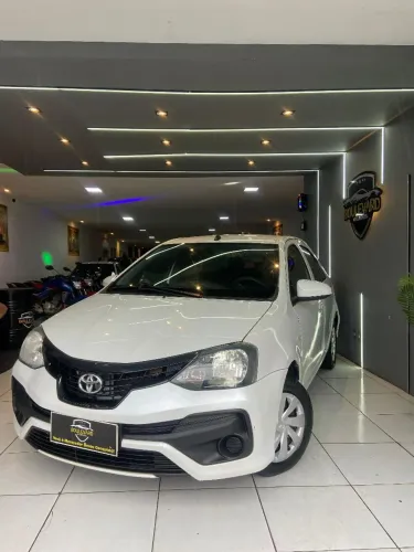 Toyota Etios X Sedan 1.5 Flex 16V 4P Mec. 2021