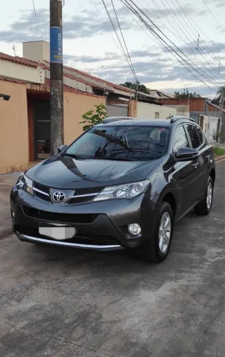 Toyota RAV4 2.0 4X4 16V Aut. 2014