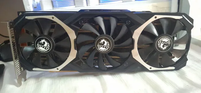 Rx 580 8gb Radeon triple fan "usada"