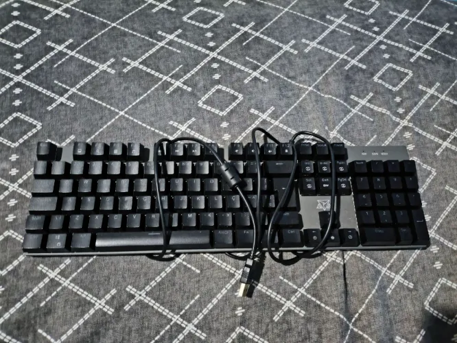 Teclado Gamer Mecânico Shuriken