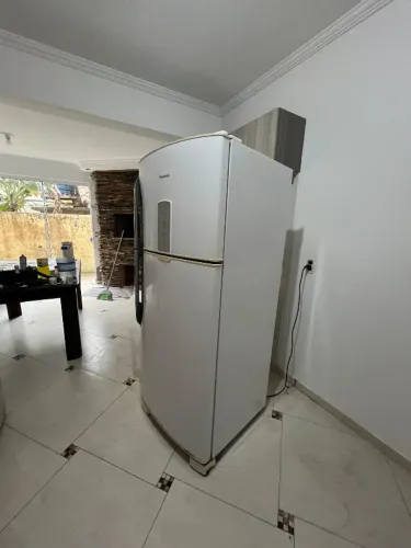 Geladeira usada em bom estado a venda nos Ingleses 