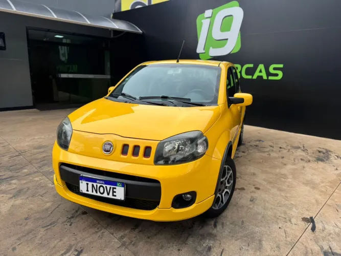 Fiat Uno Sporting 1.4 EVO Fire Flex 8V 4P 2013
