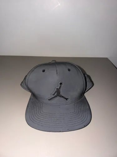 Boné Jordan Refletivo Aba Reta